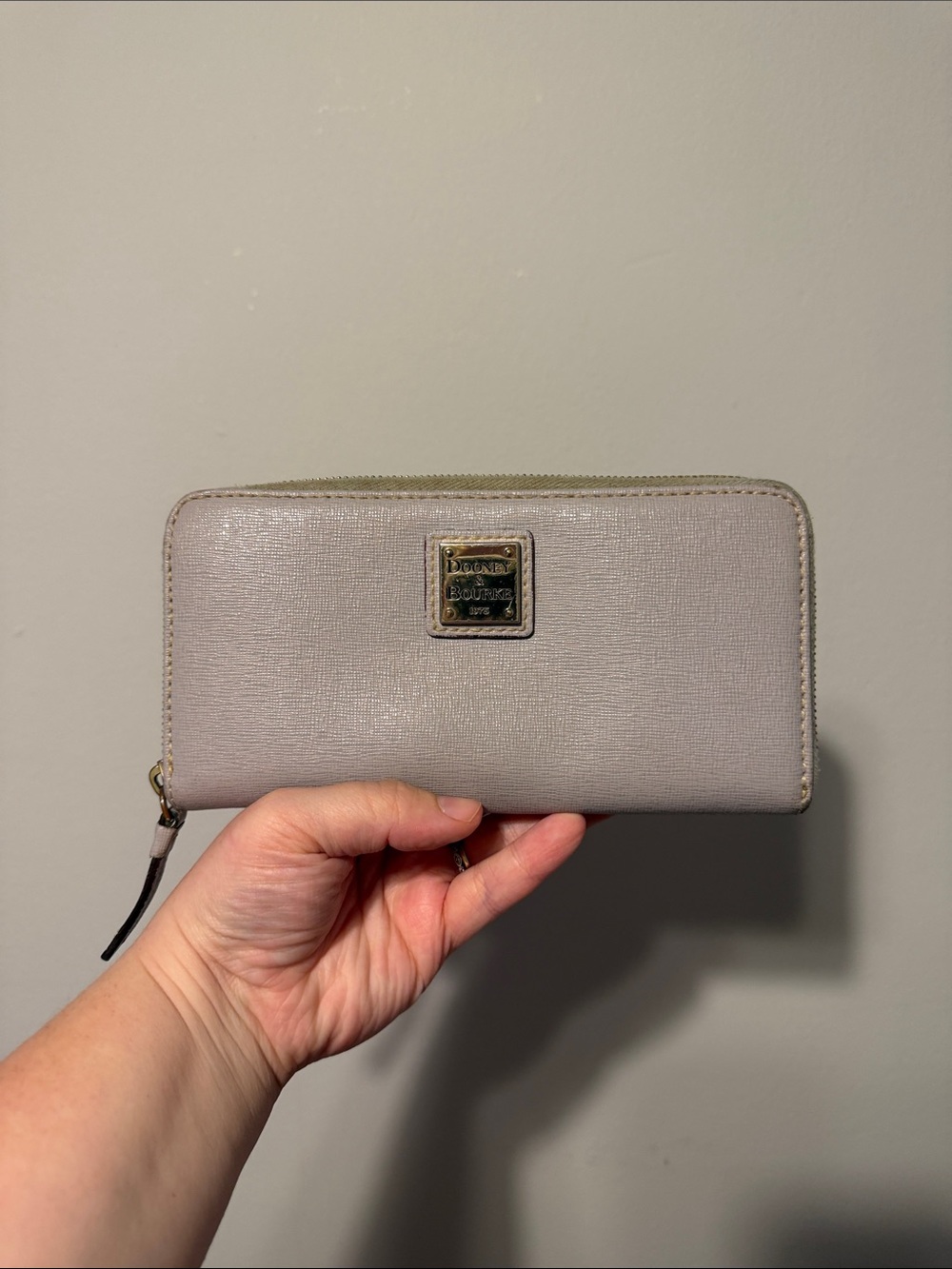 Dooney & Bourke Light Gray Saffiano Zip-Around Wallet